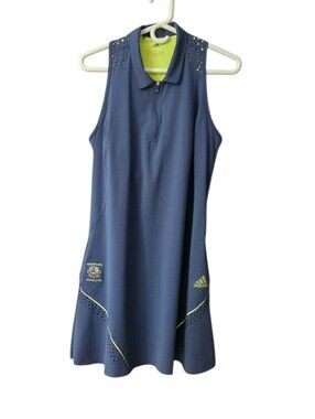 adicolor classics trefoil tee dress Adidas Adicolor Classics Big Trefoil Tee Women's Dress We love a good surprise. Minimalist from the front, this adidas dress at first glance has all the ease of your favorite tee. And